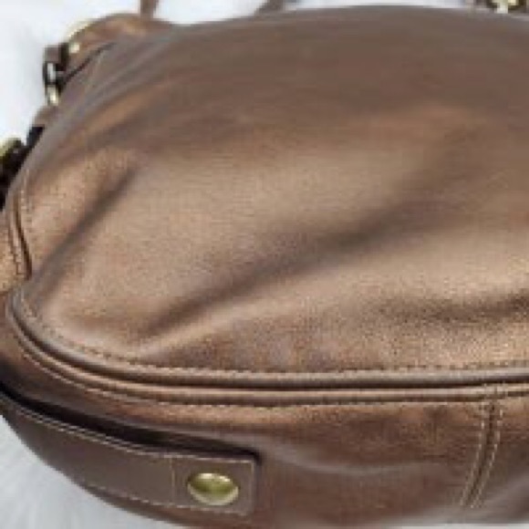 Coach Zoe, Large, Bronze Metallic Hobo Shoulder Bag with Gold-Tone Hardware. - Picture 7 of 9